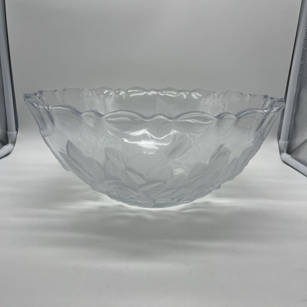 Vintage Studio Nova Winter Rose Crystal Centerpiece Bowl - Frosted Roses